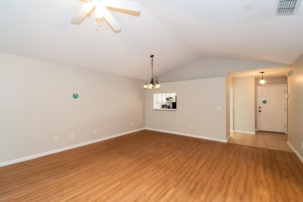1826 Ashmore Green Dr - Photo 5 of 16