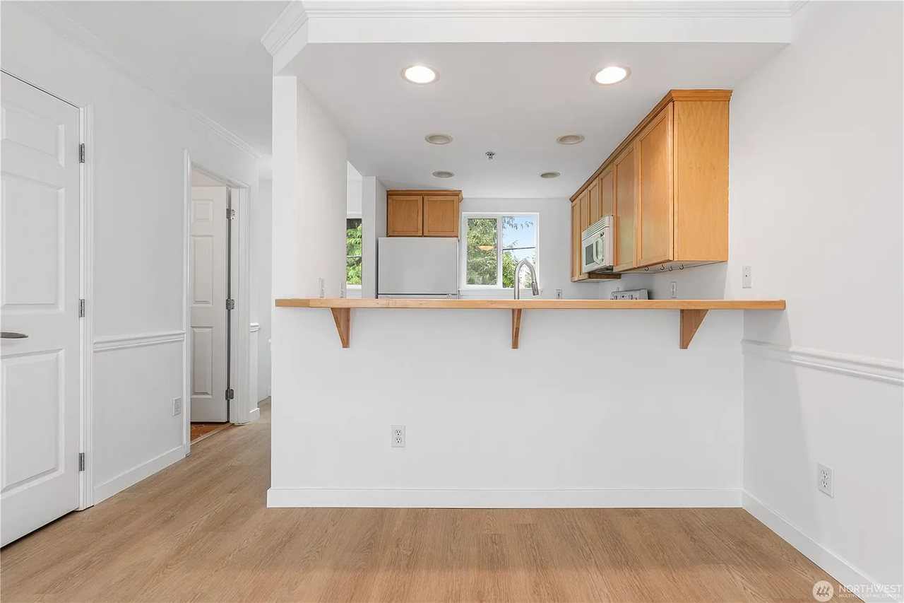 17921 80th Ave Ne #1 - Photo 5 of 26