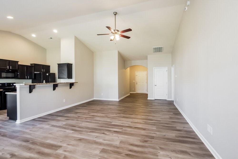 1116 Black Diamond Dr - Photo 3 of 16