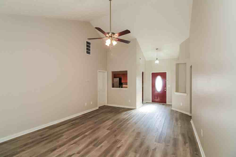 11 Grier Ln - Photo 4 of 16
