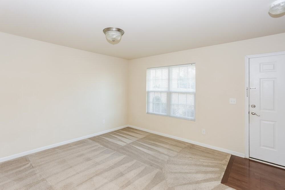 164 Autumn Bluff Cir - Photo 4 of 15