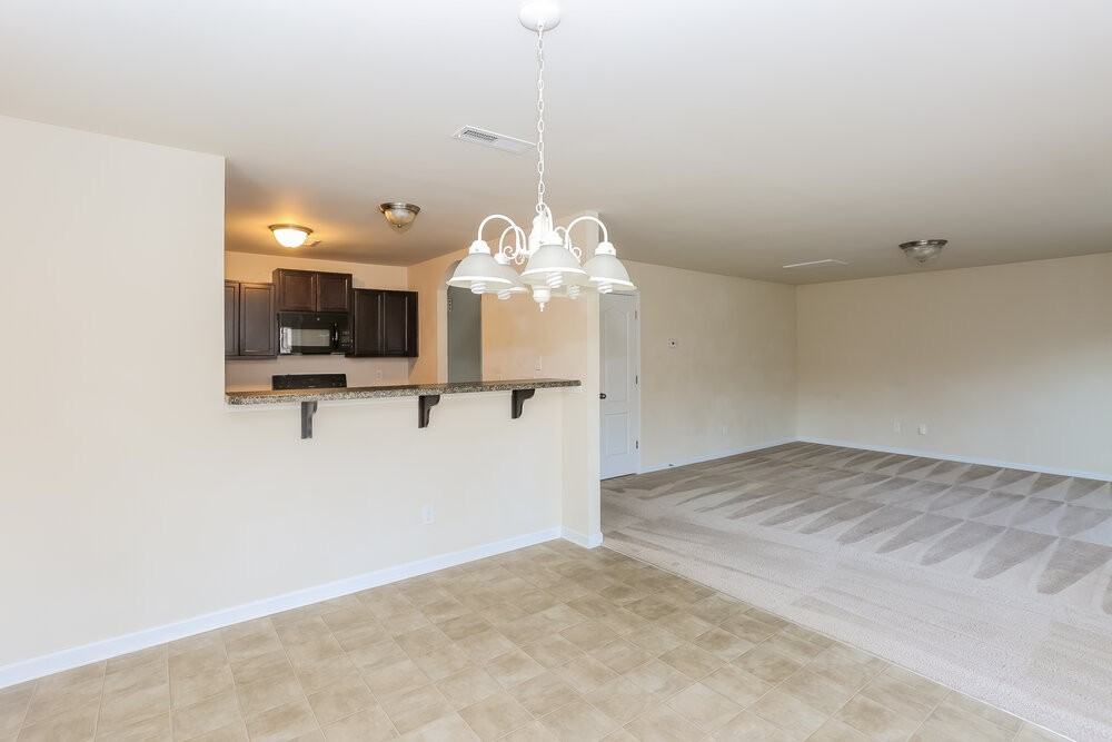 164 Autumn Bluff Cir - Photo 7 of 15