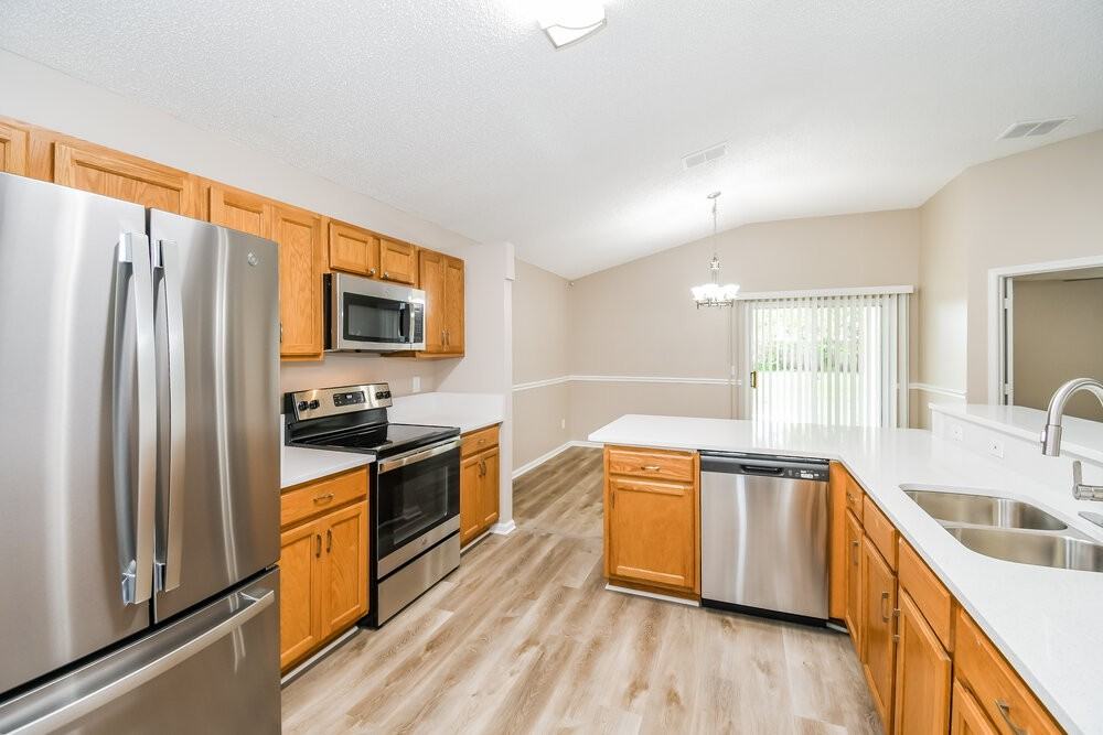 1418 Runes Ct - Photo 7 of 16