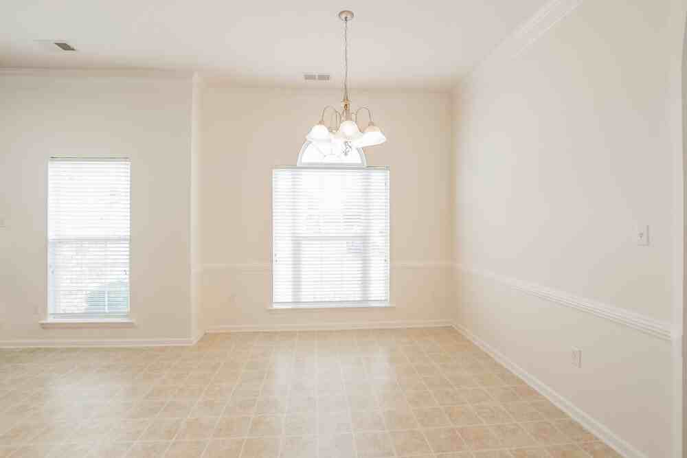 2227 Linda Shore Dr - Photo 4 of 19