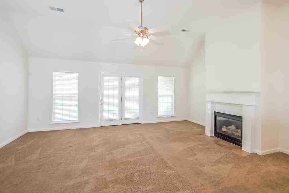 2227 Linda Shore Dr - Photo 6 of 19