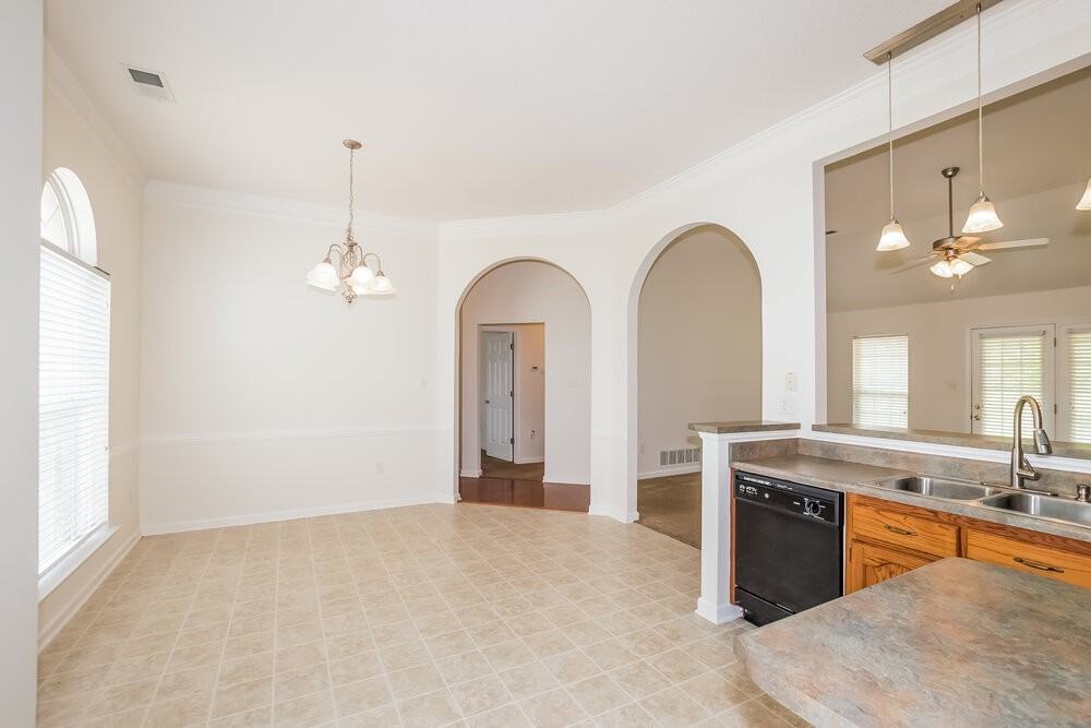 2227 Linda Shore Dr - Photo 7 of 19