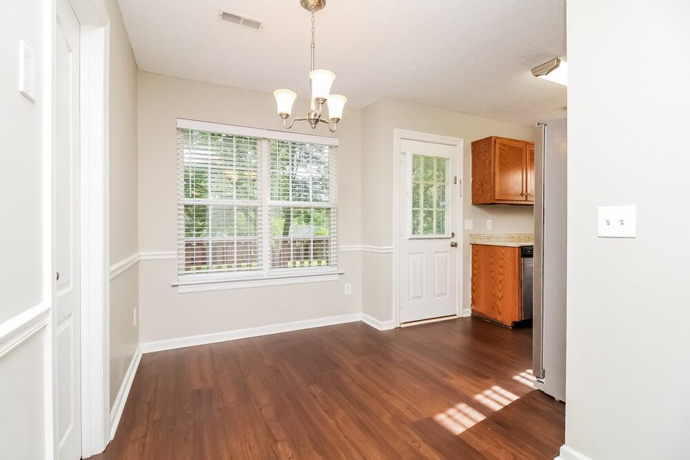 1754 Lucille Ln - Photo 6 of 17