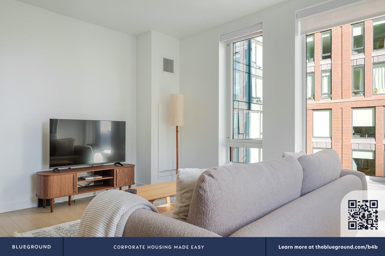 390 Harrison Avenue - Photo 6 of 45