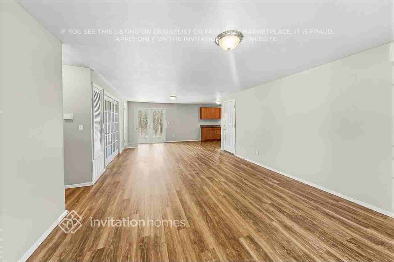 2528 Platte Ct - Photo 4 of 19