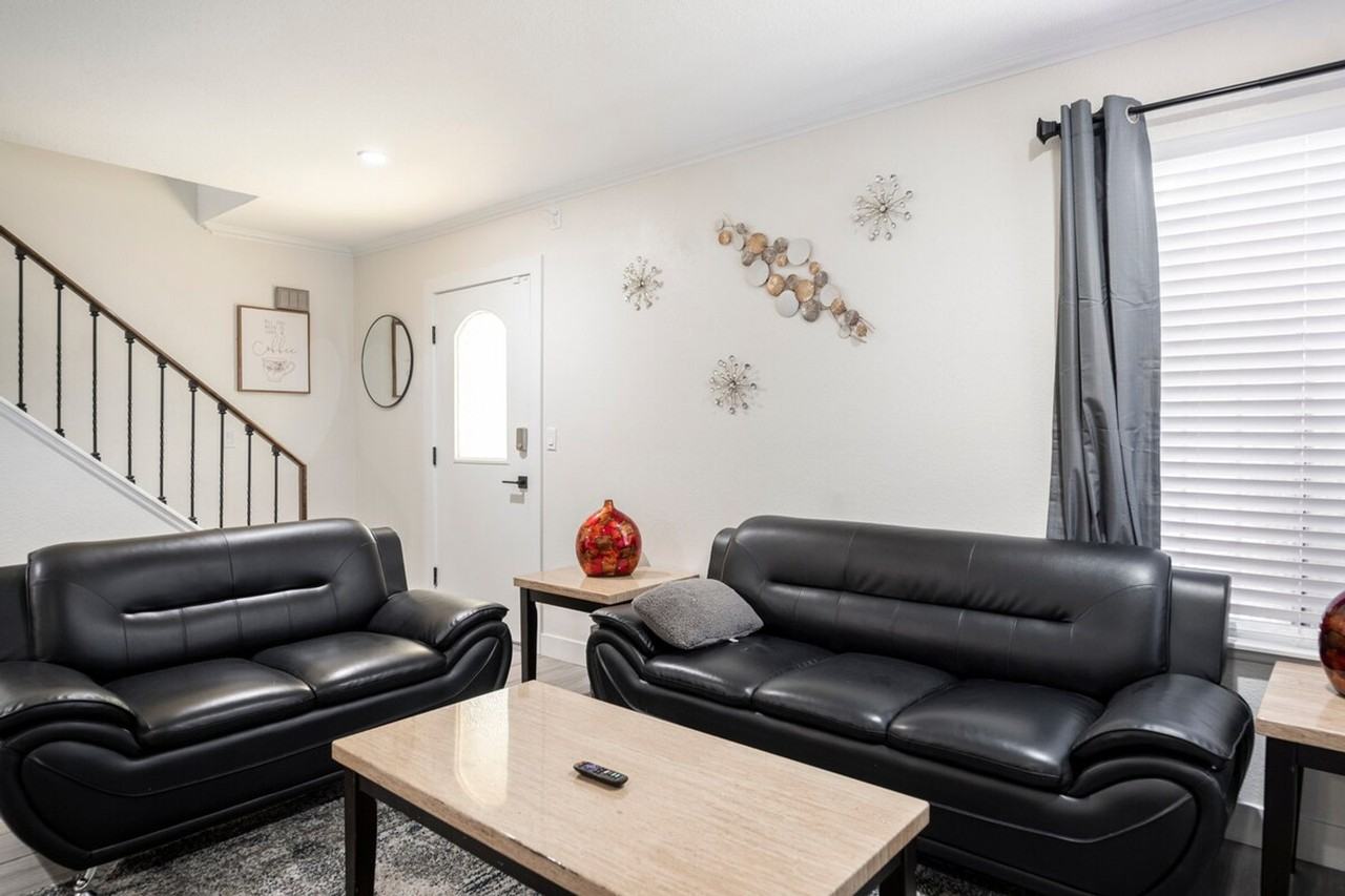 1417 Elizabeth Ave #1585223P - Photo 5 of 31