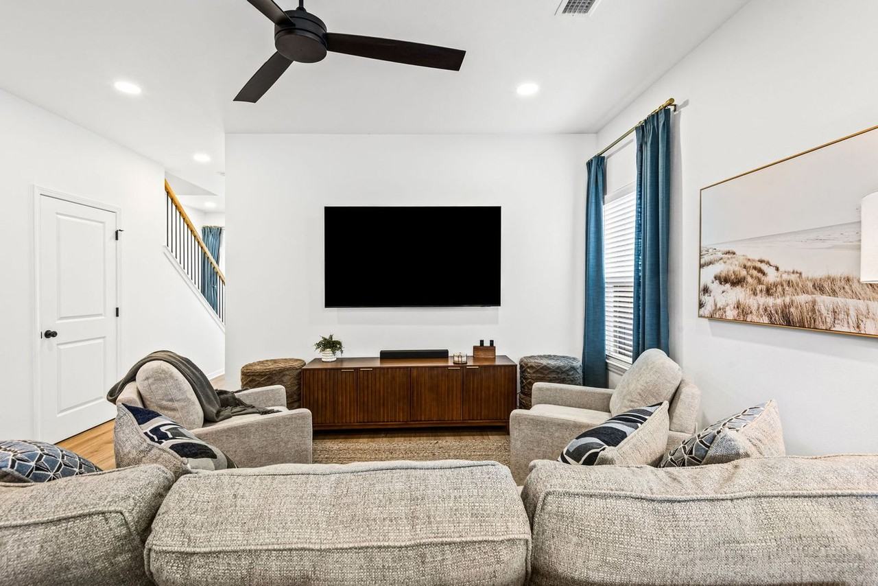 702 Scenic Hwy #1585619P - Photo 5 of 36