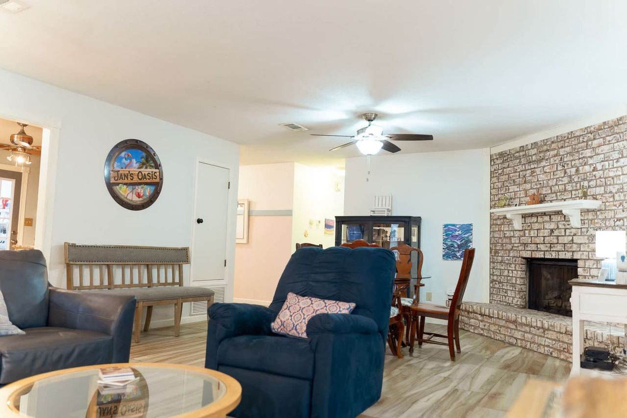 563 Bobwhite Dr #1585623P - Photo 6 of 50