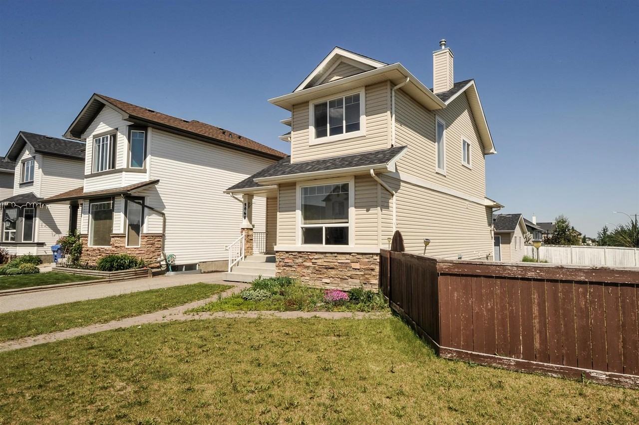 2068 Bridlemeadows Manor SW - Photo 2 of 37