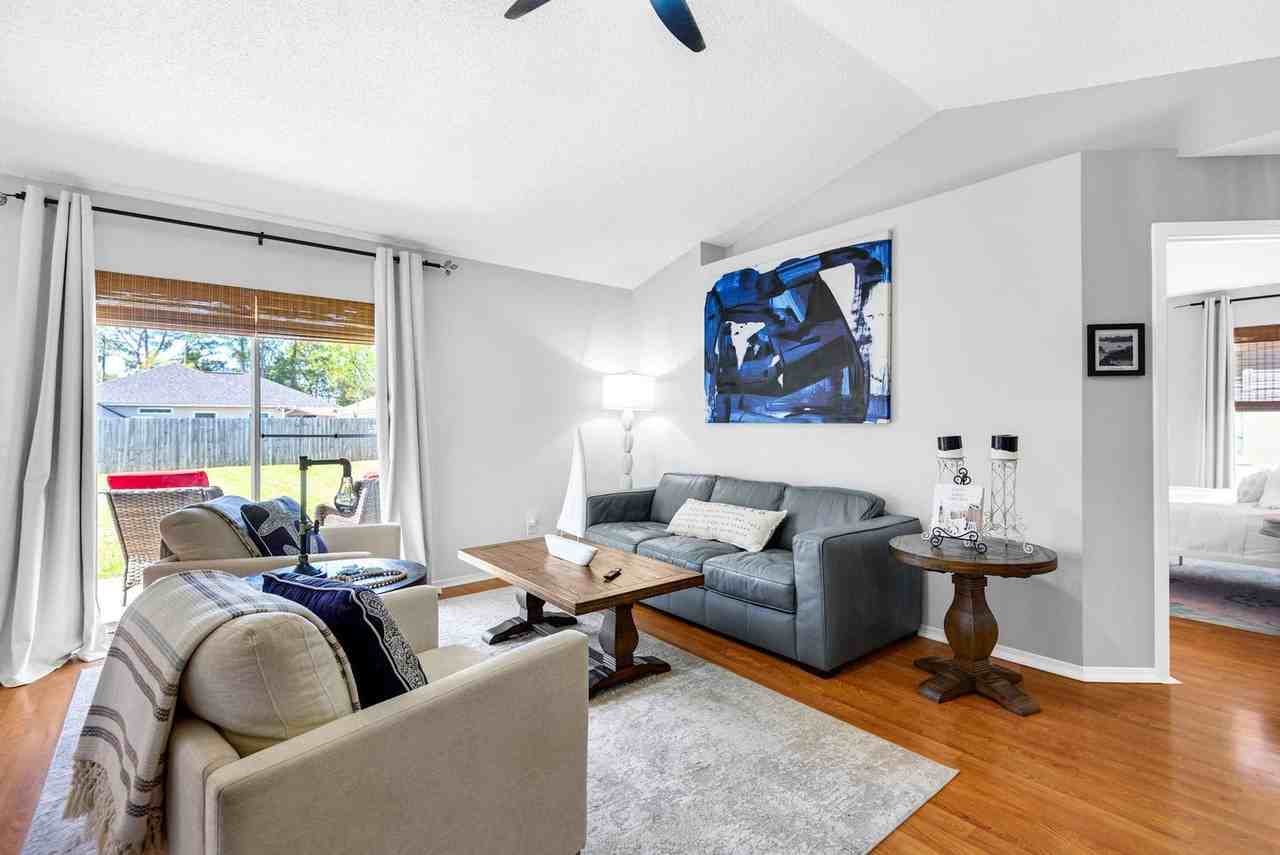 2453 Gulf Breeze Ave #1585615P - Photo 4 of 30