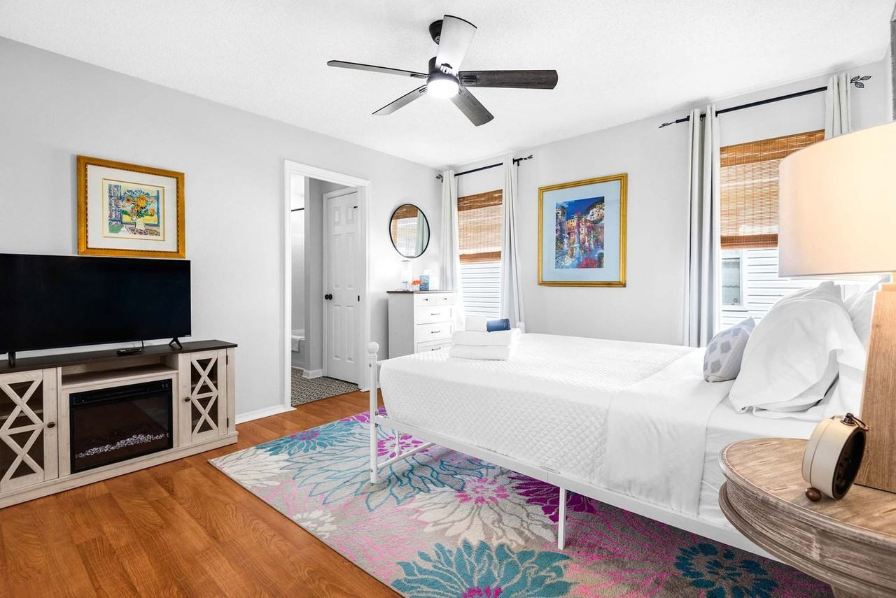 2453 Gulf Breeze Ave #1585615P - Photo 7 of 30