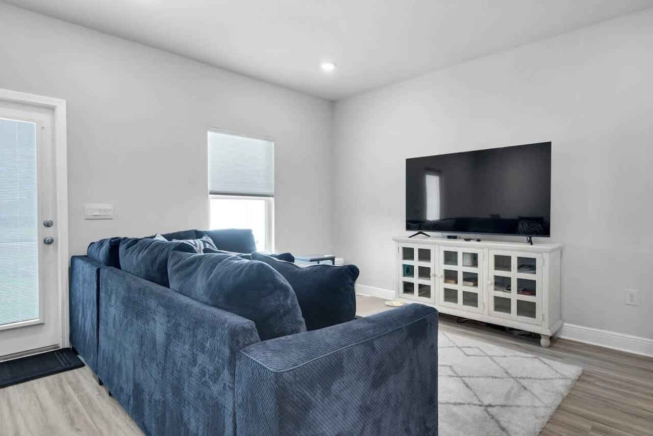 5705 Stellarjay St #1585617P - Photo 4 of 32