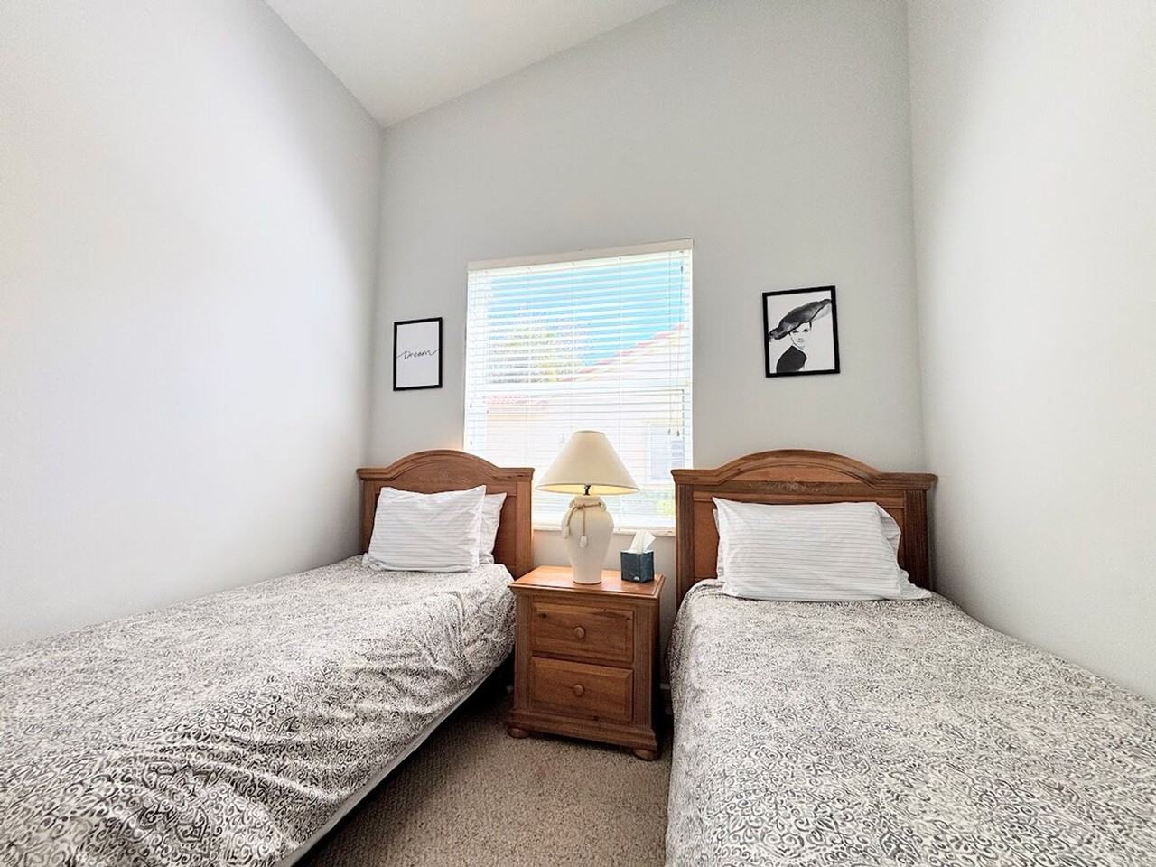 9225 Wentworth Ln #1586024P - Photo 5 of 23