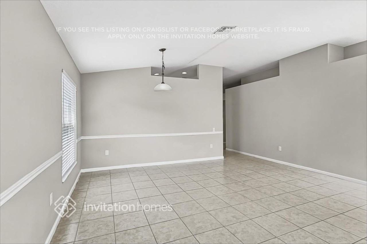 30237 Glenham Ct - Photo 4 of 17