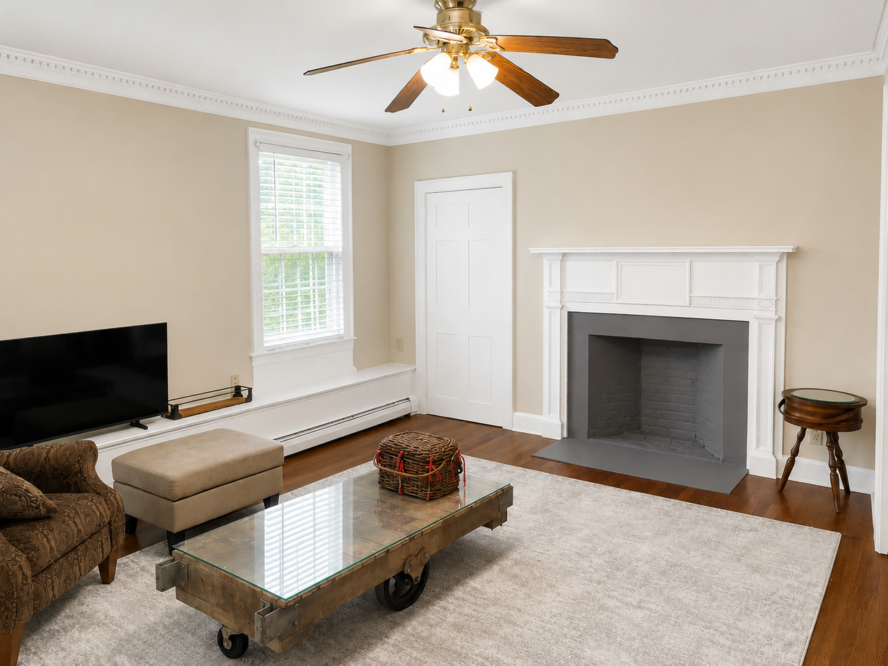 562 Amity Road #D - Photo 2 of 14
