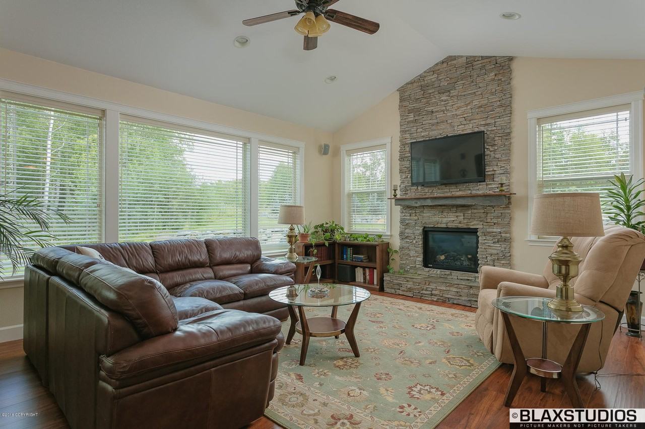6149 N Kettle Dr #1 - Photo 3 of 20