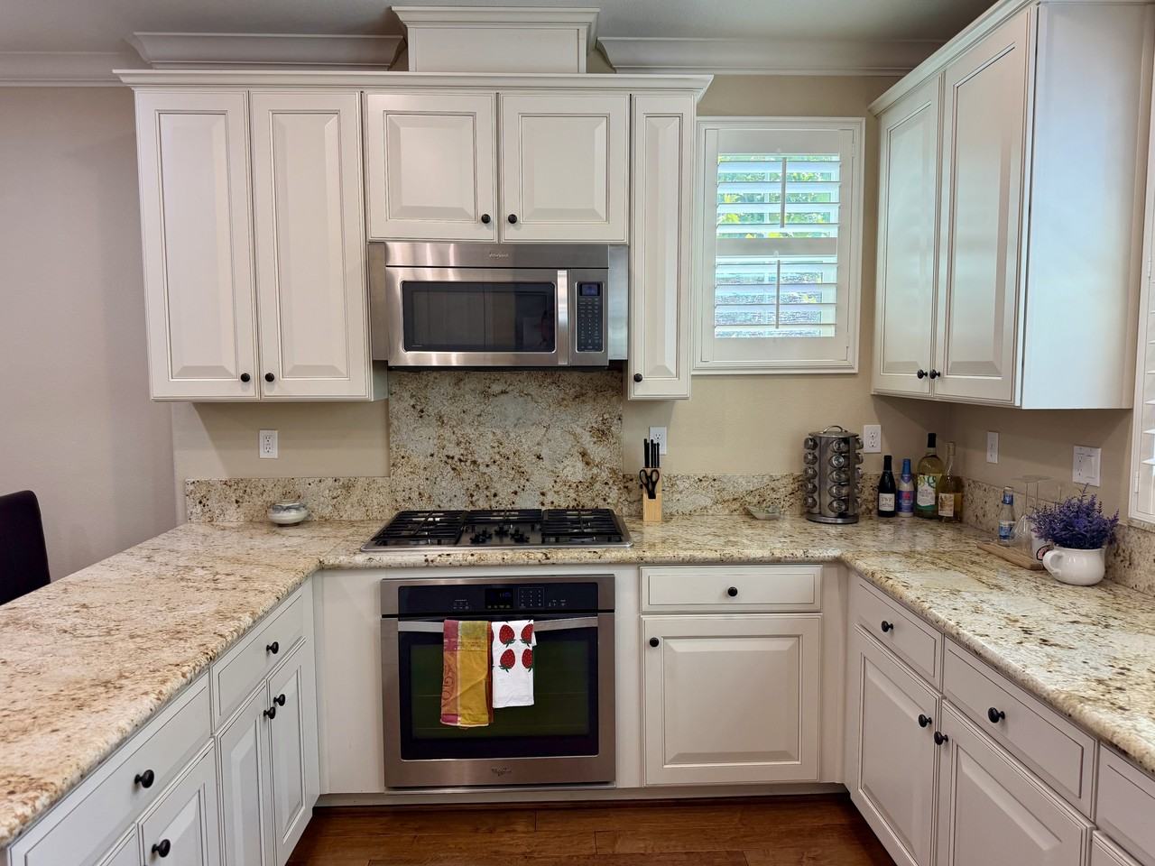 496 Rialto Pl #1 - Photo 4 of 18