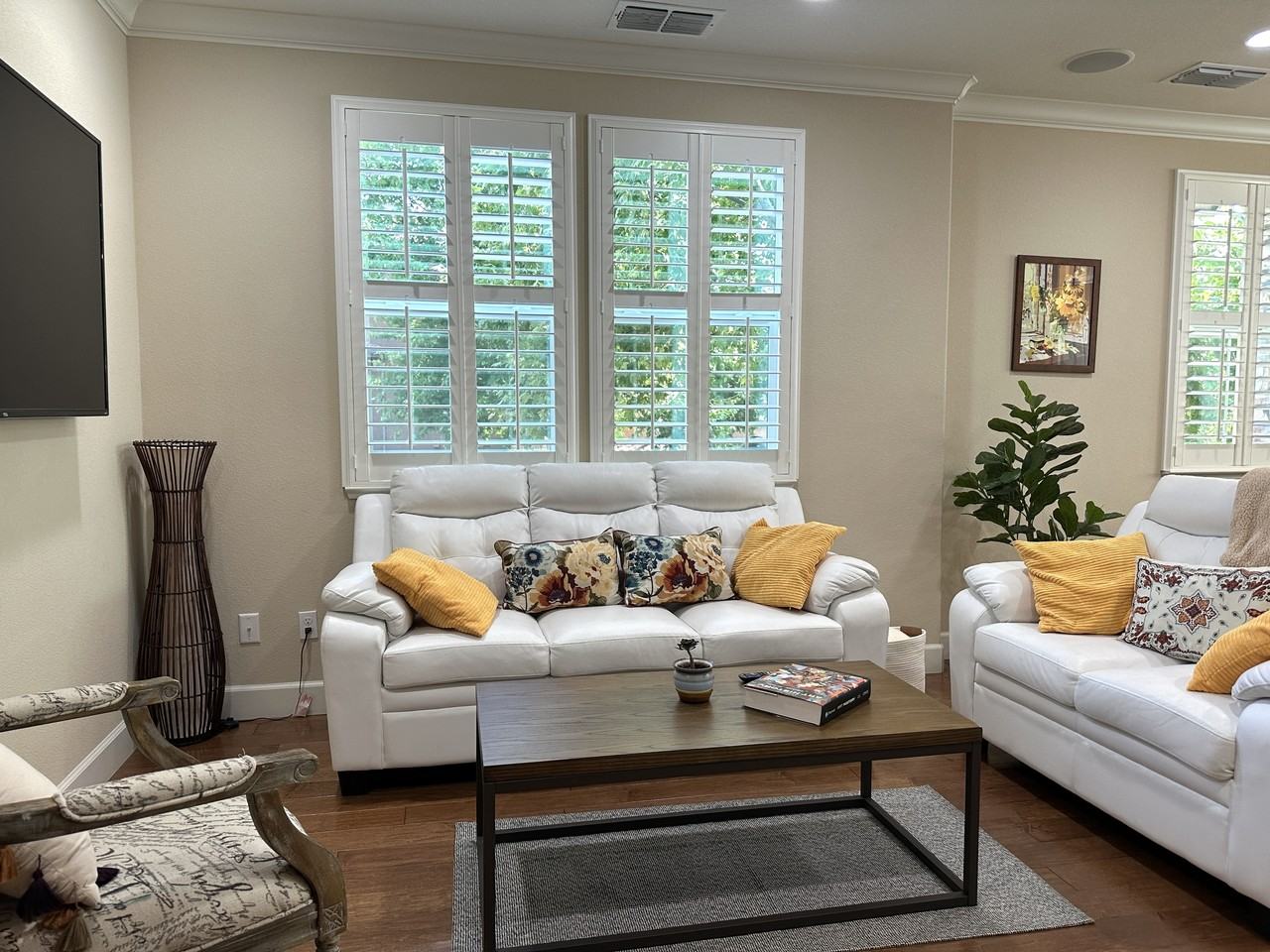 496 Rialto Pl #1 - Photo 6 of 18