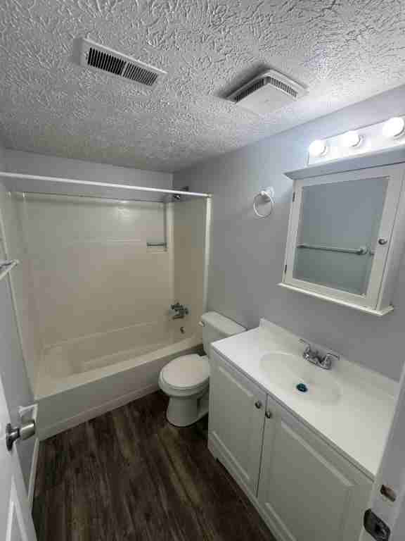 3811 Rohling Oaks Dr - Photo 4 of 6