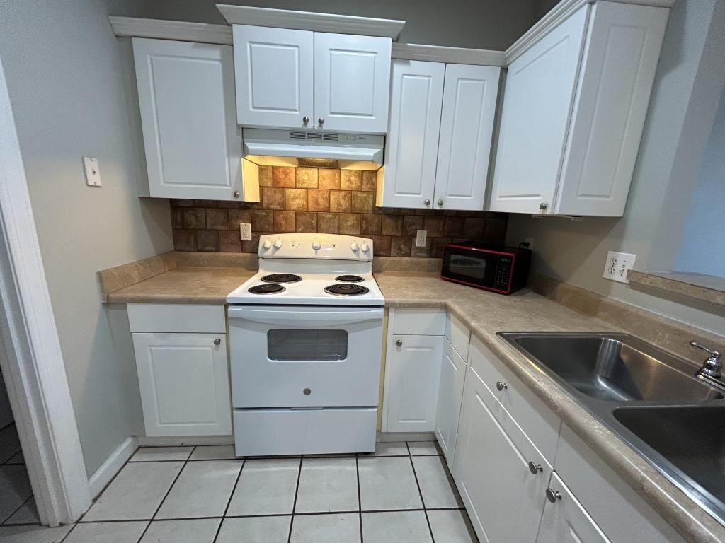 321 S Kerr Ave ##127 - Photo 7 of 26