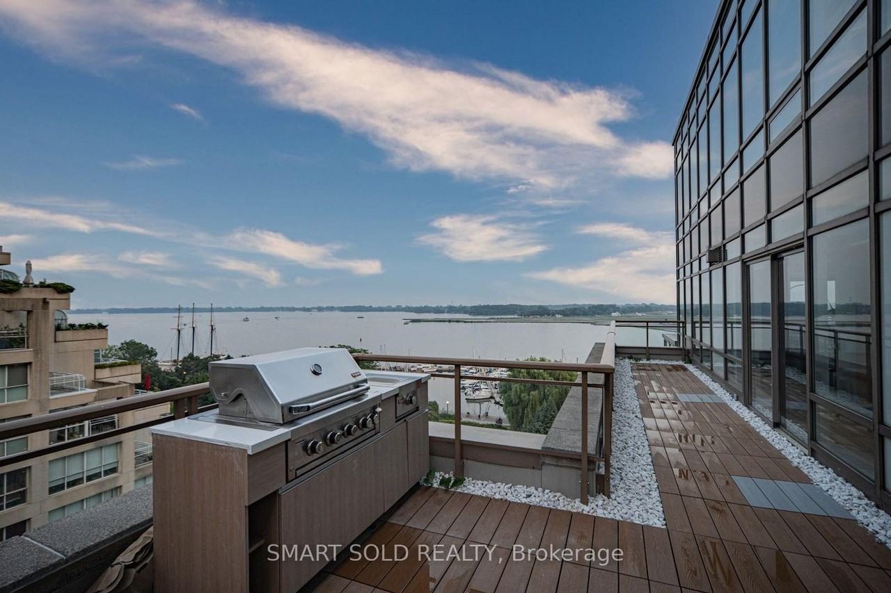 500 Queens Quay West - Photo 2 of 37