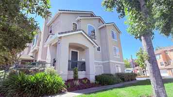featured image of 401 Skylark Ct