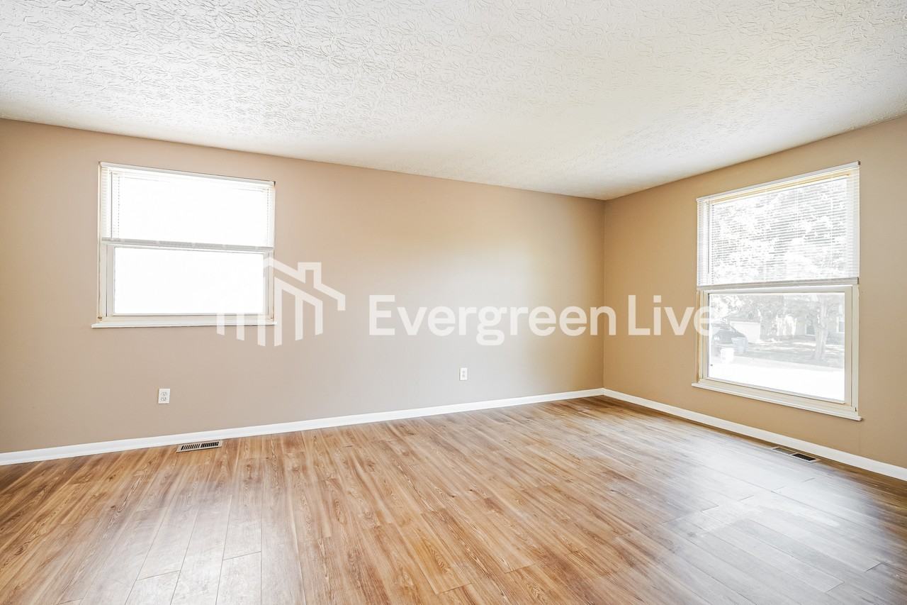 2969 Hubbardton Pl - Photo 4 of 15
