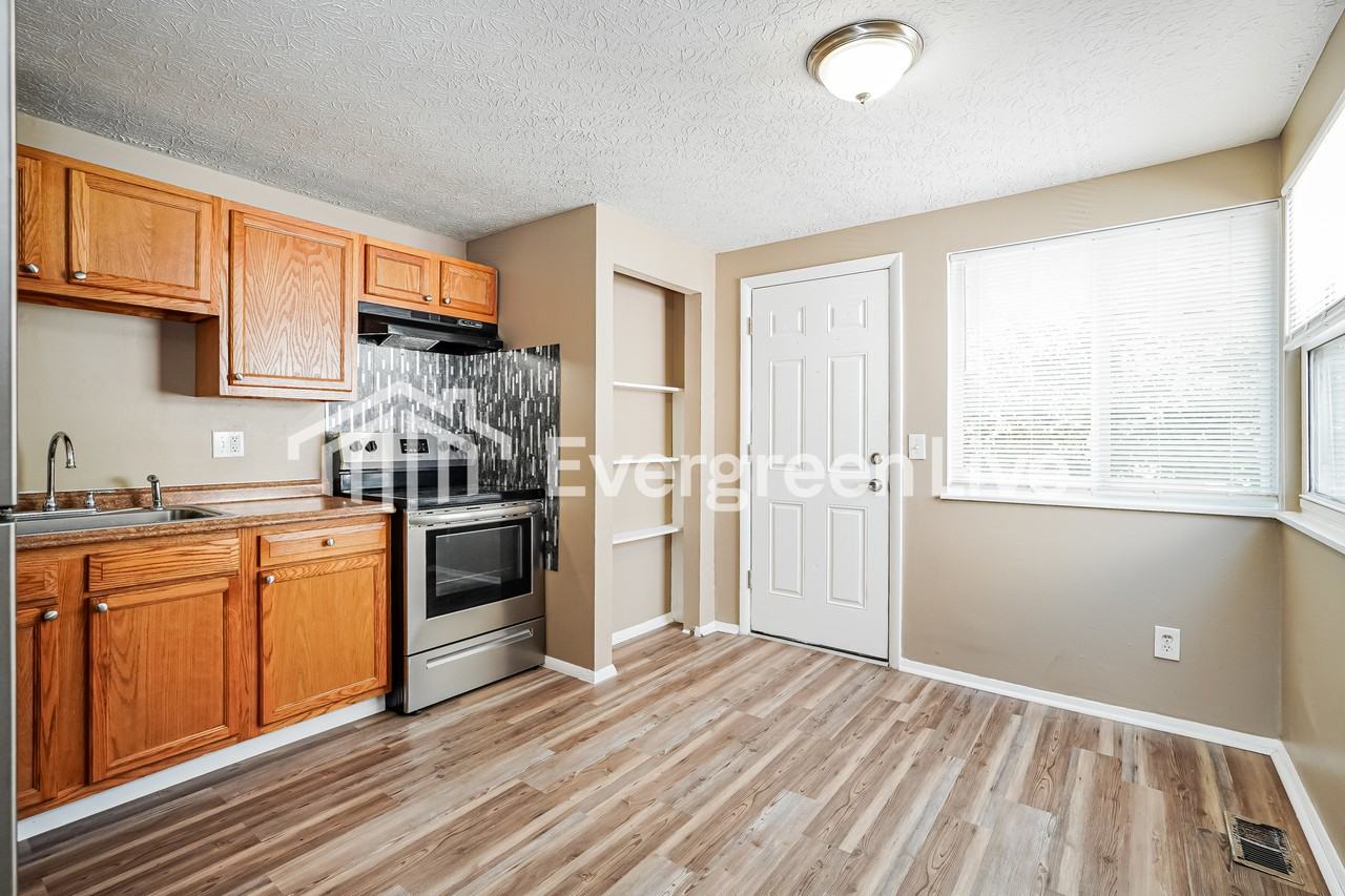 2969 Hubbardton Pl - Photo 5 of 15