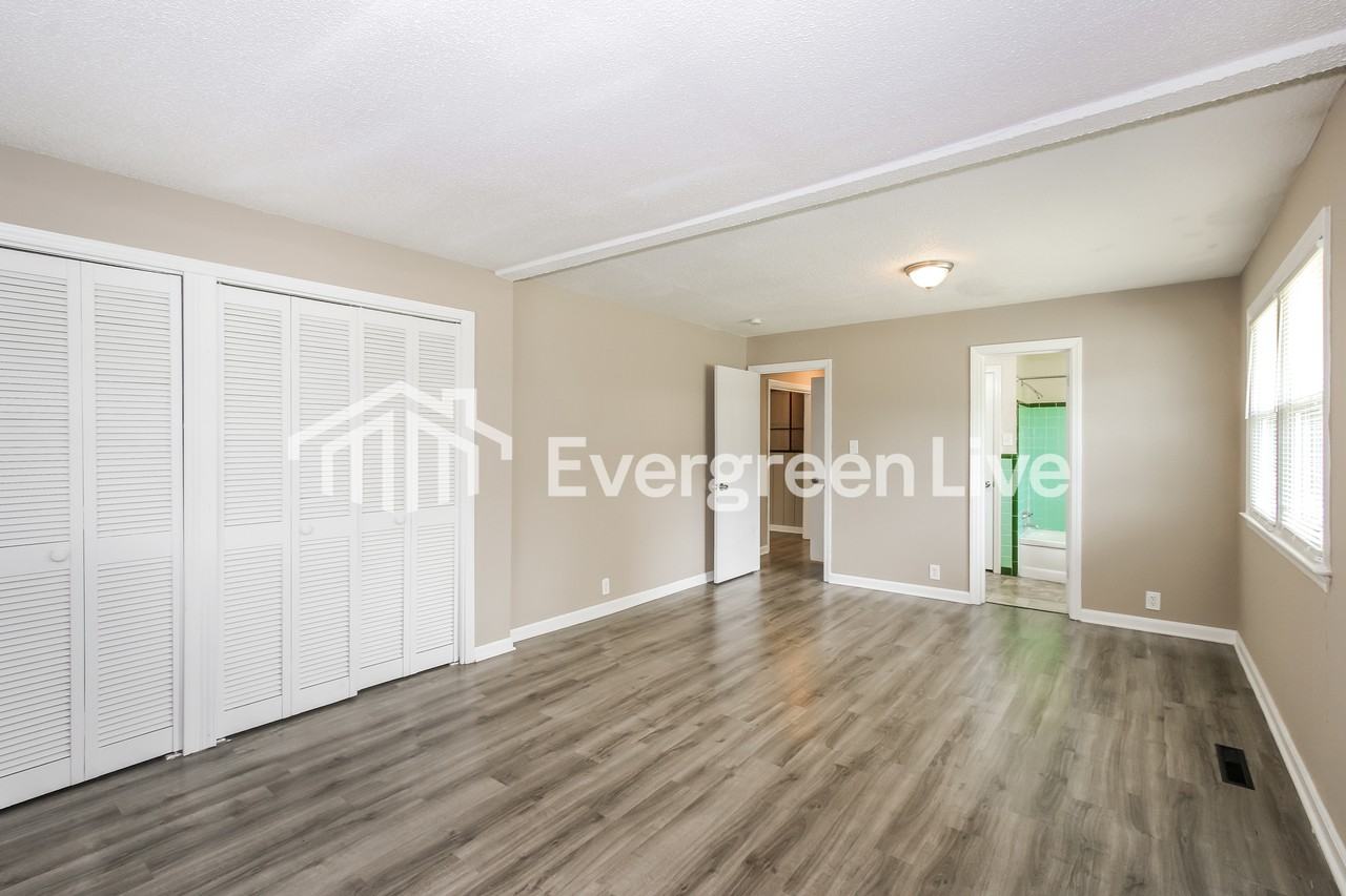 1114 Evans Rd - Photo 7 of 15