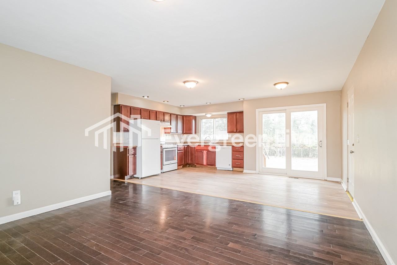 38 Flamingo Dr - Photo 3 of 15