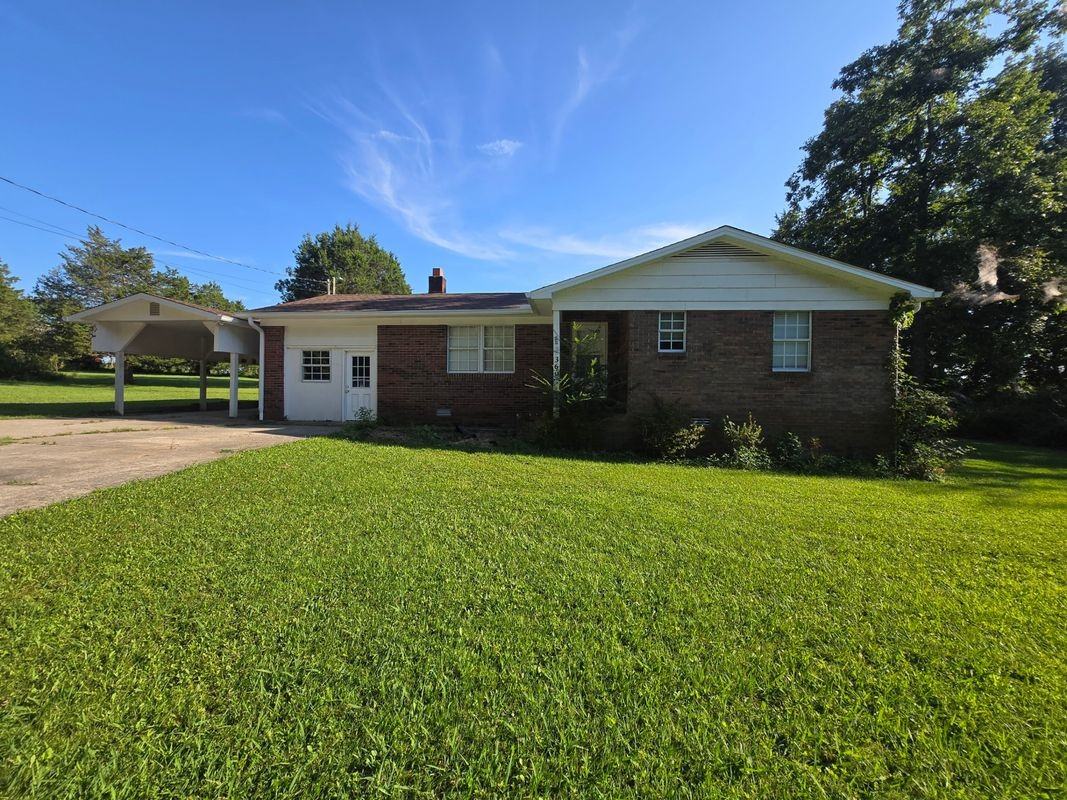 360 Oak Hill Dr