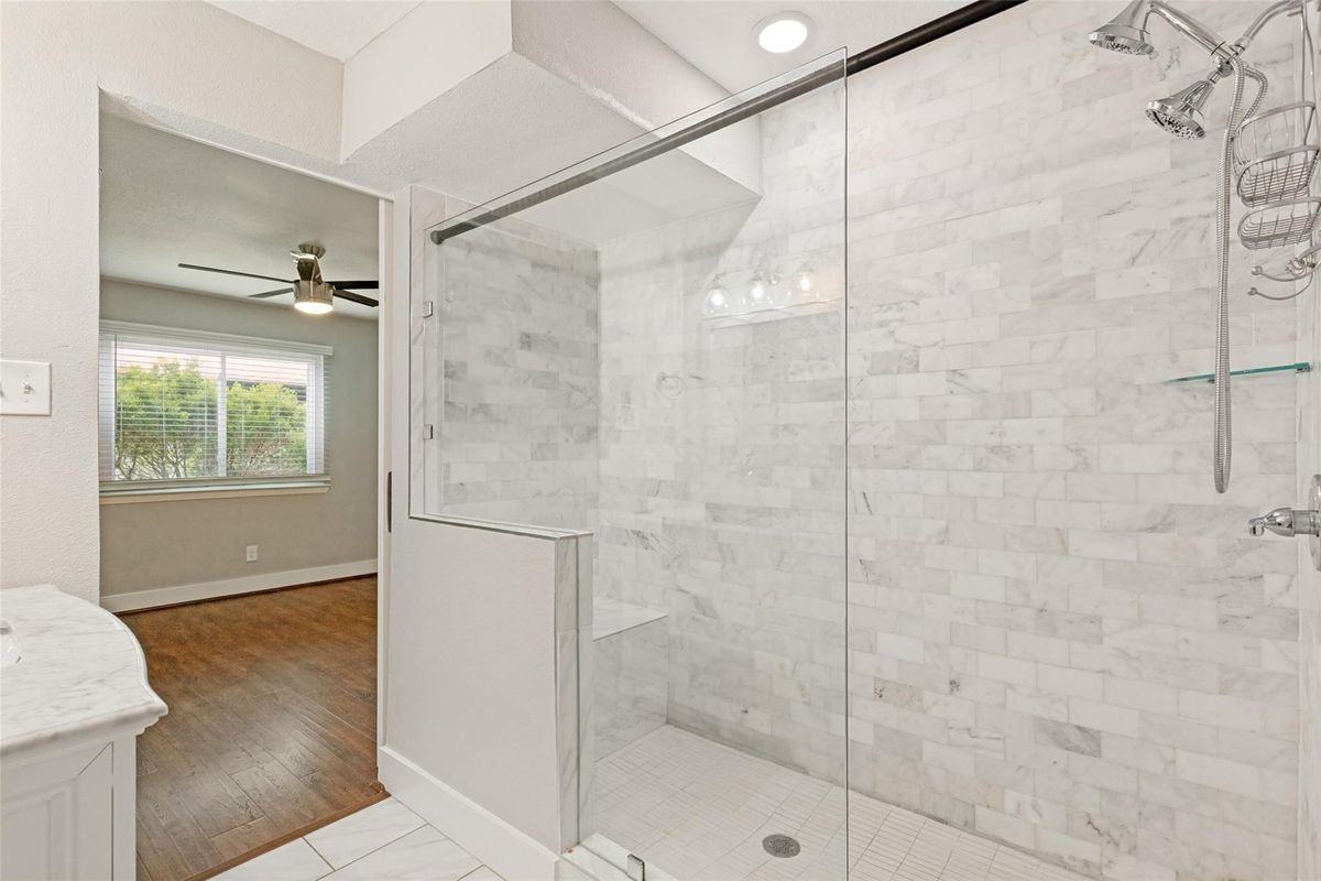 2114 Wheaton Dr - Photo 6 of 10