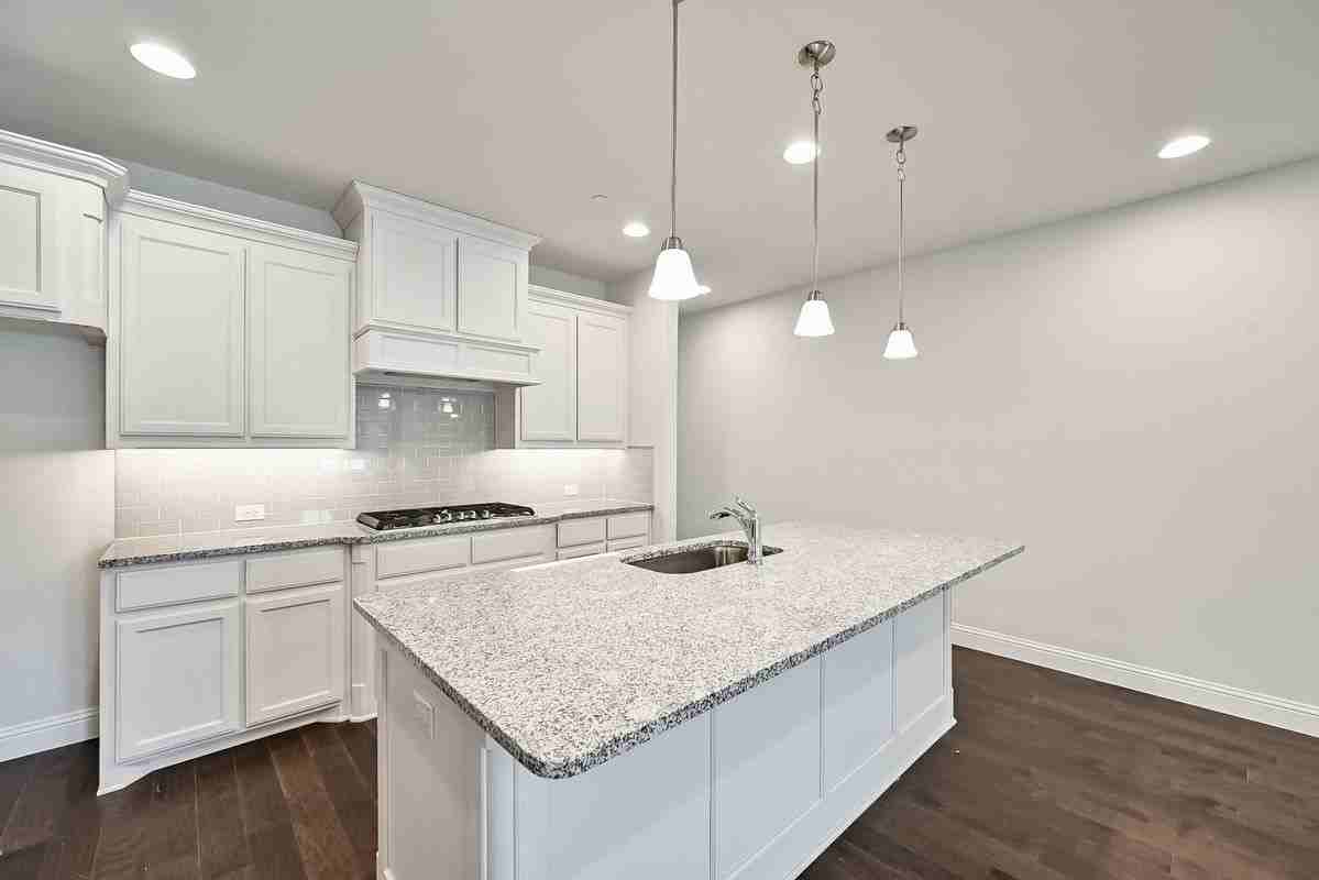 4256 Mingo Dr