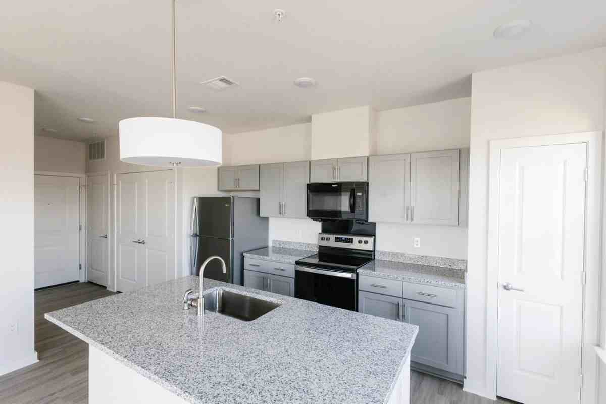95 Emory Crossing Blvd ##1b - Photo 2 of 5