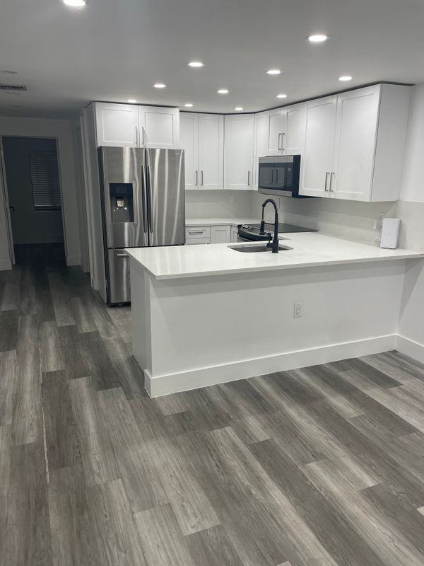 2200 Nw 22nd St