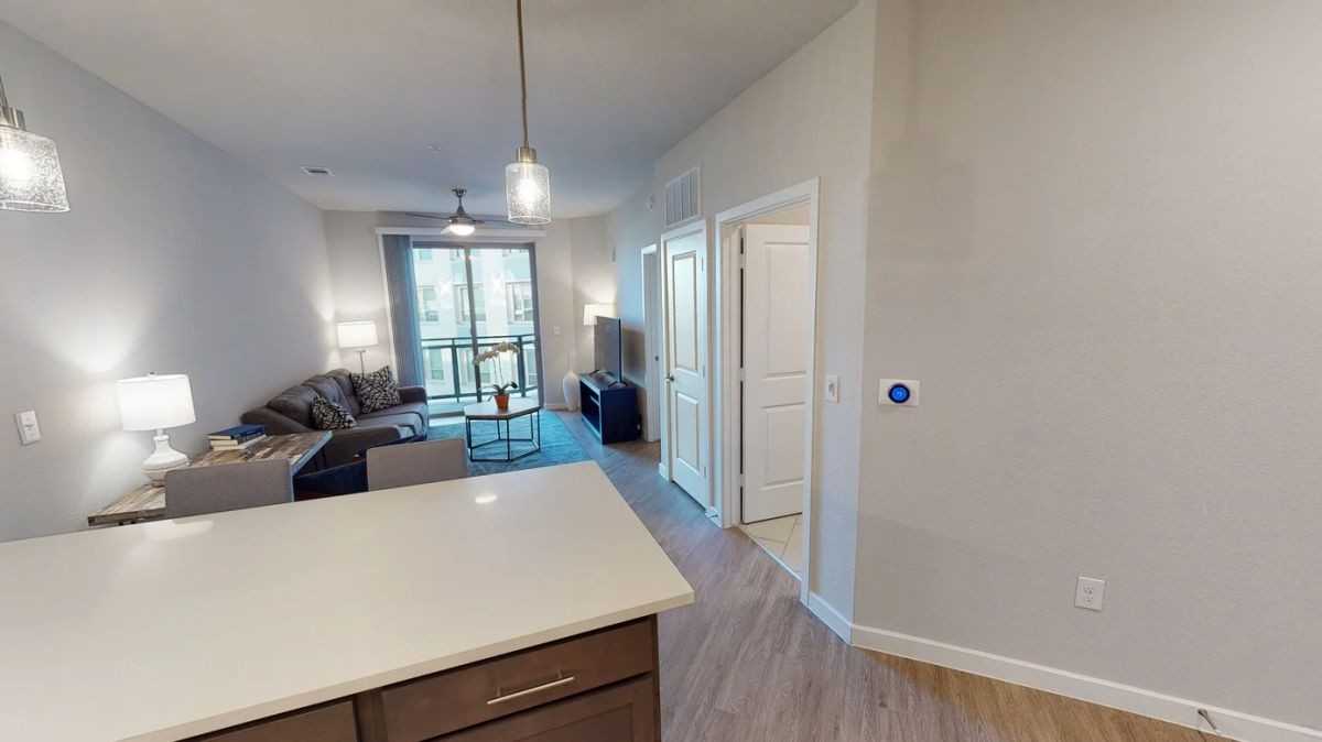 7400 N Lamar Blvd - Photo 2 of 7