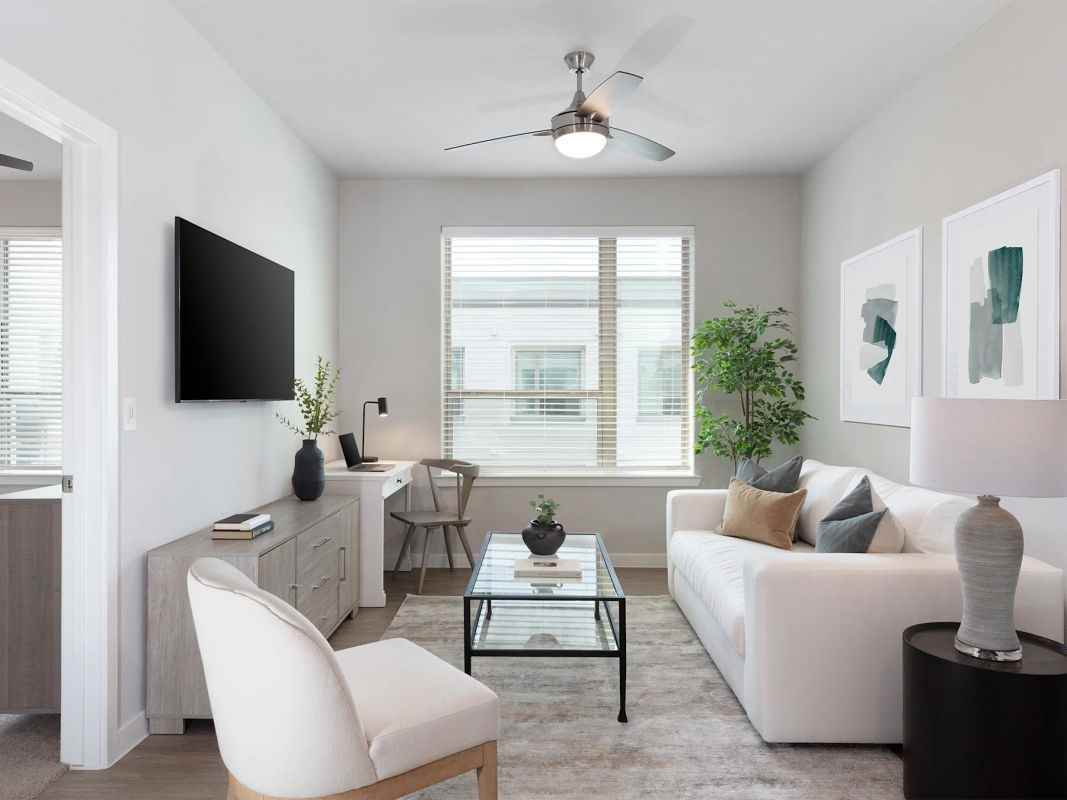 7400 N Lamar Blvd - Photo 3 of 7
