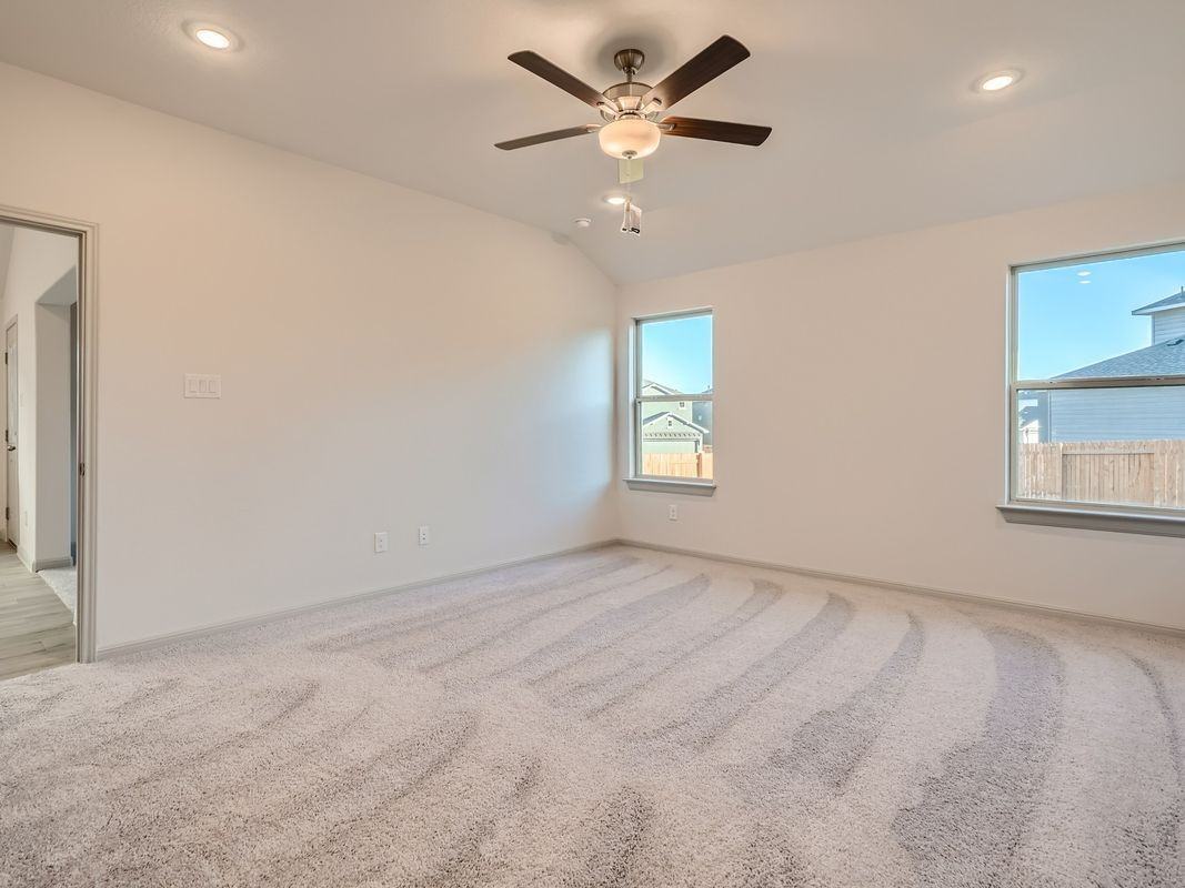 420 Stellar Wind Dr - Photo 5 of 9