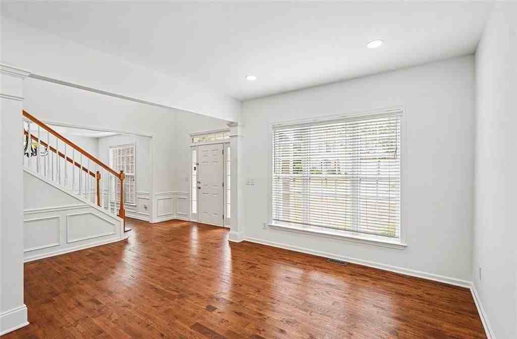 5157 Wellisford Ct - Photo 2 of 25