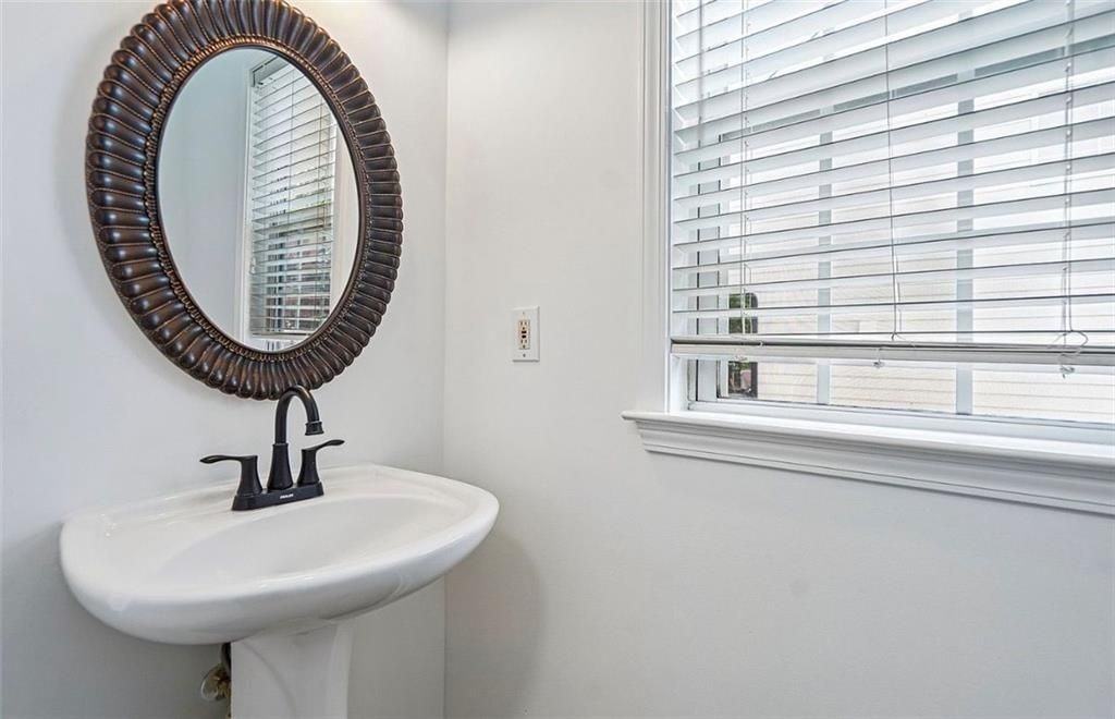5157 Wellisford Ct - Photo 4 of 25