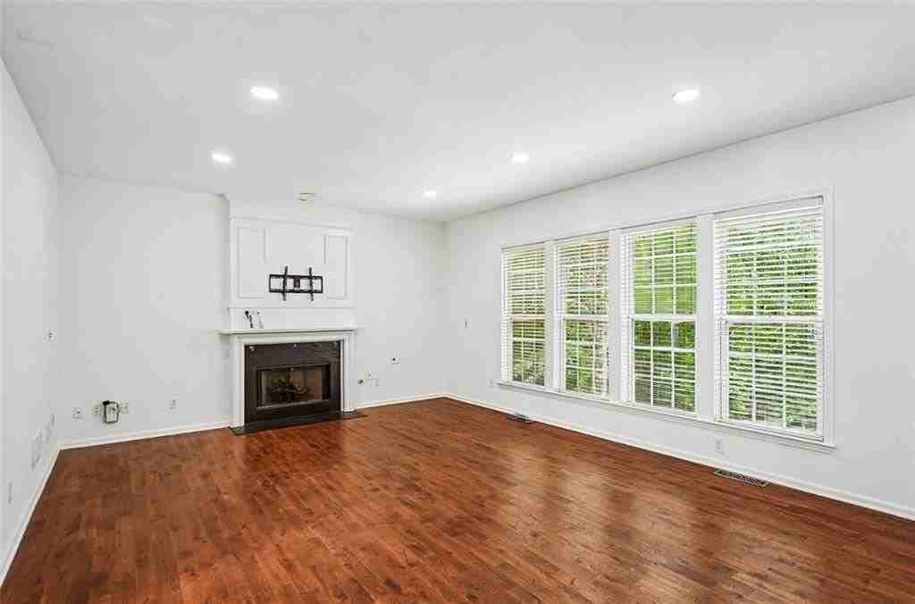 5157 Wellisford Ct - Photo 5 of 25