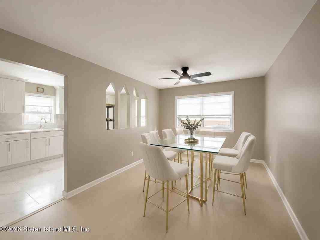 247 Hillcrest St - Photo 2 of 10