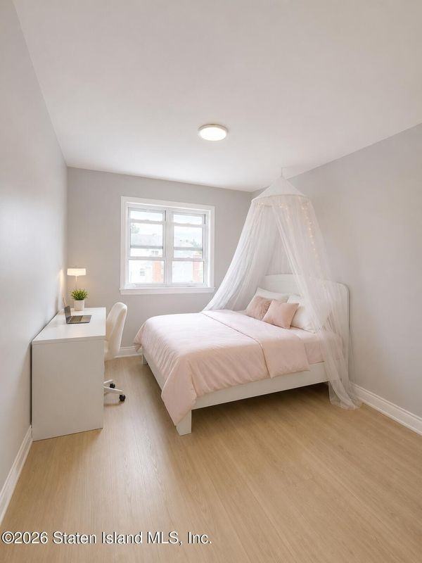247 Hillcrest St - Photo 6 of 10