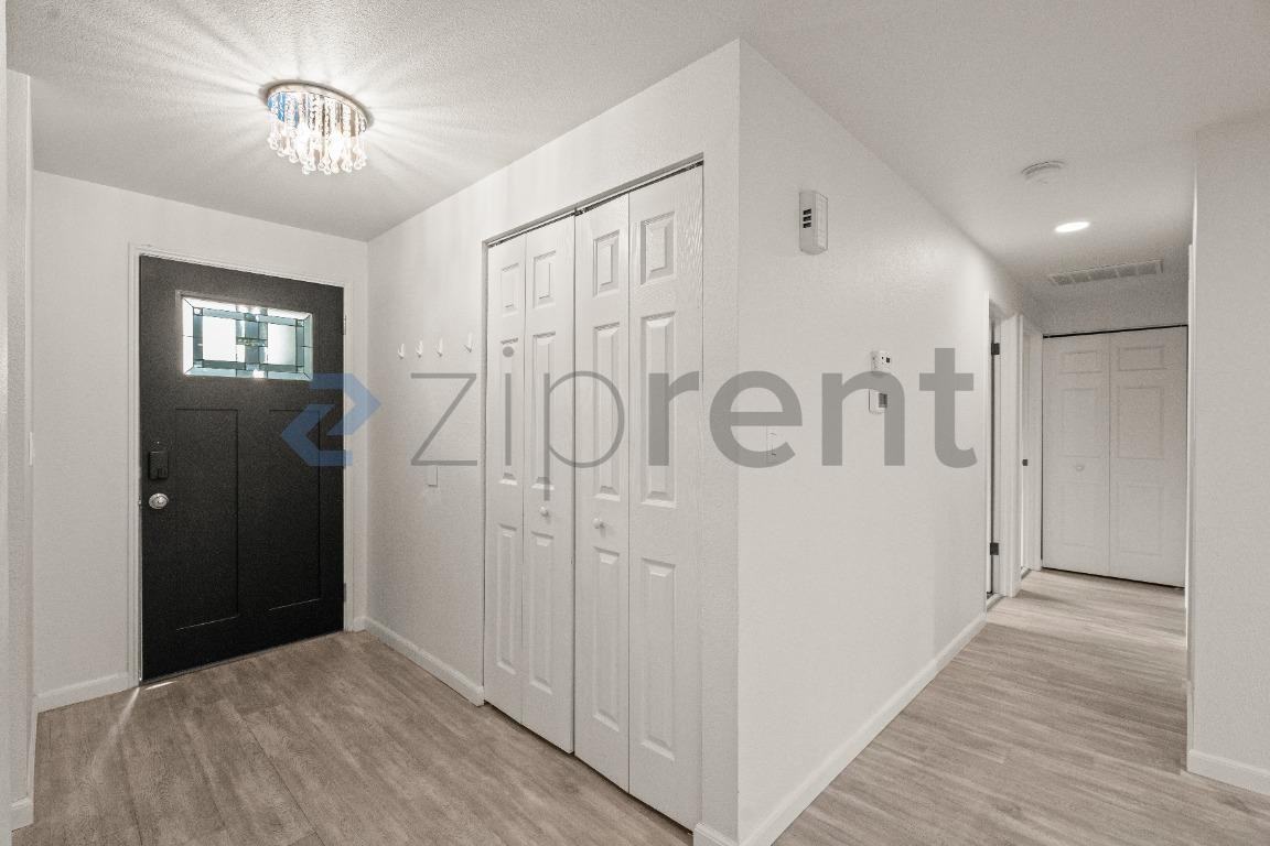 14025 127th Pl Ne - Photo 2 of 18