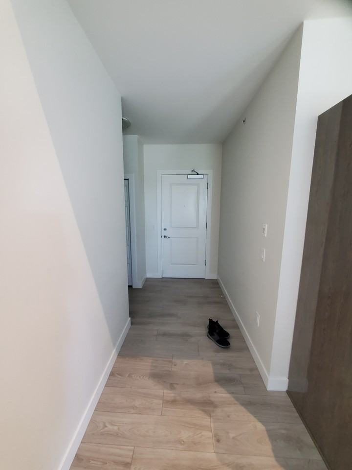 2578 James Street - Photo 3 of 17