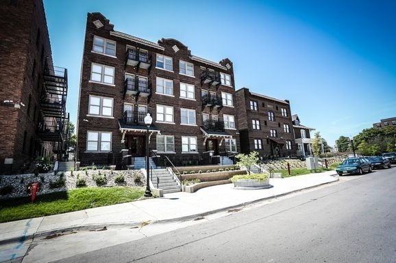 Flats on Howard - Photo 7 of 50